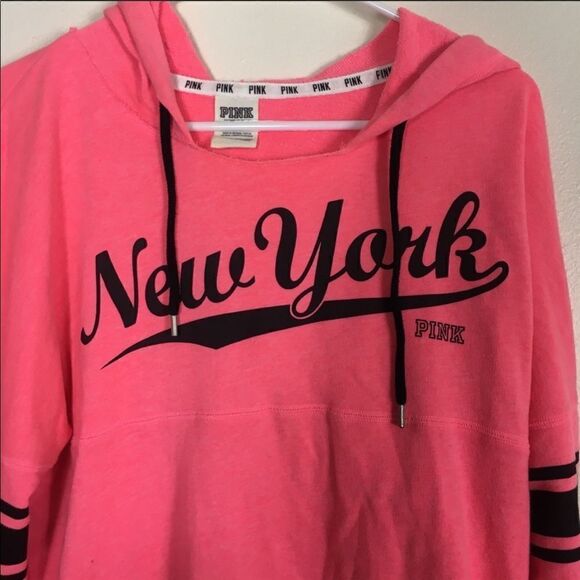 VS Pink Limited Edition New York Pink Sweatshirt - Picture 5 of 8